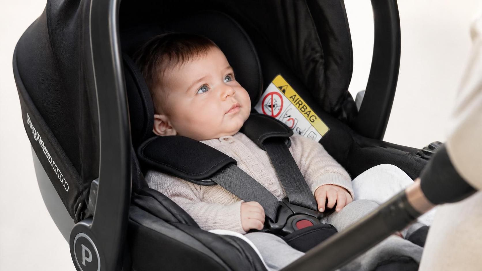 découvrez notre guide complet pour choisir la meilleure poussette trio adaptée à vos besoins et assurer le confort et la sécurité de votre bébé.